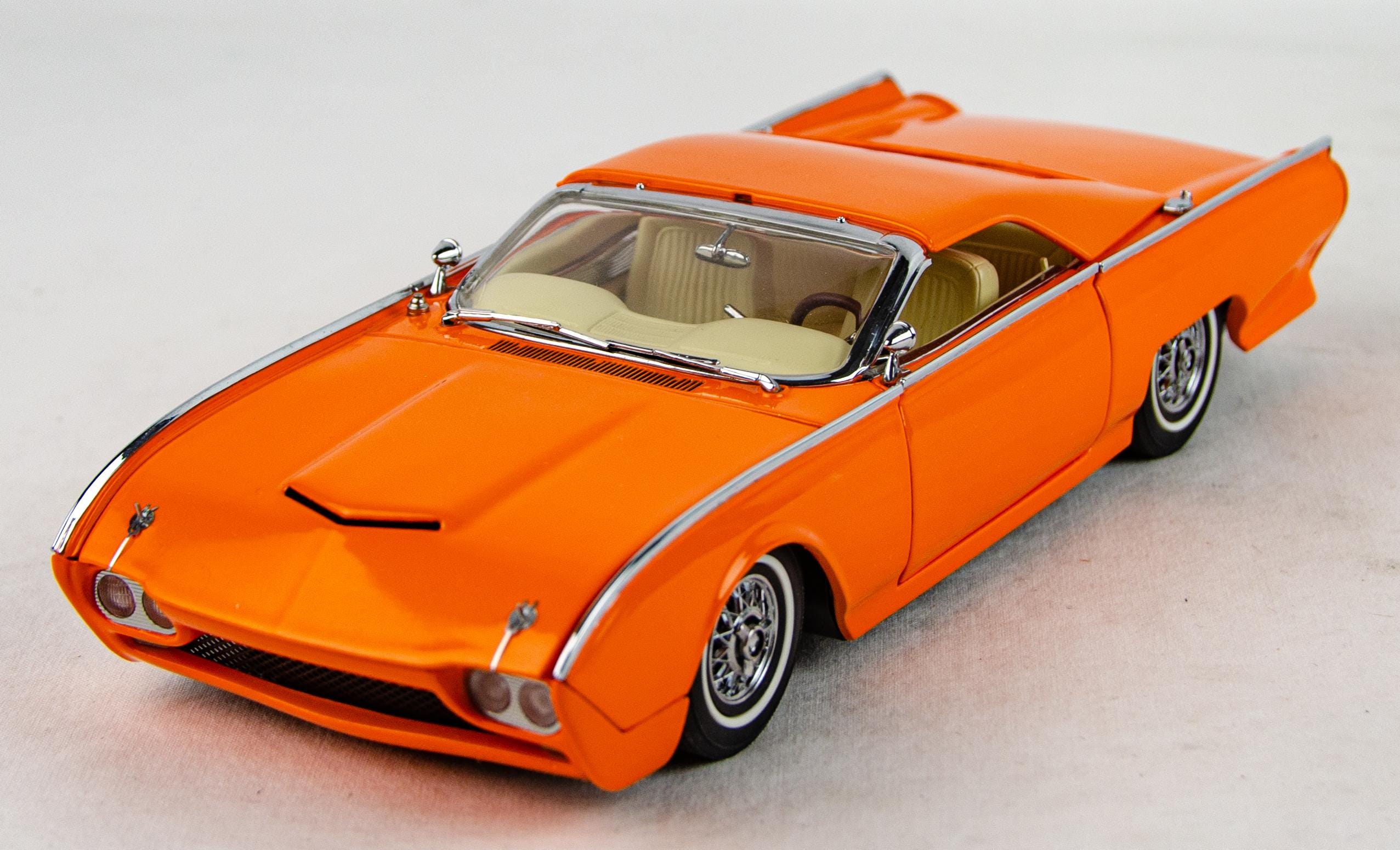 ミニカー 2890 The Danbury Mint Ford Thunderbird Danbury Mint 1960 Ford Thunderbird Convertible 1:24 Scale
