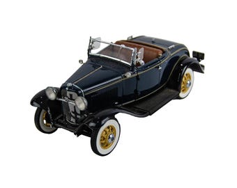 Danbury Mint 1956 Desoto Adventurer Coupe Black & Gold 1:24