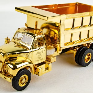 First Gear 1960 Mack B-61 Gold Edition Dump Truck 1:34 Scale Diecast Model Truck image 5