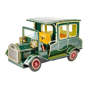 Vintage 1960s S.H. Horikawa Japan Old Fashioned Car Battery Operated Tin Toy