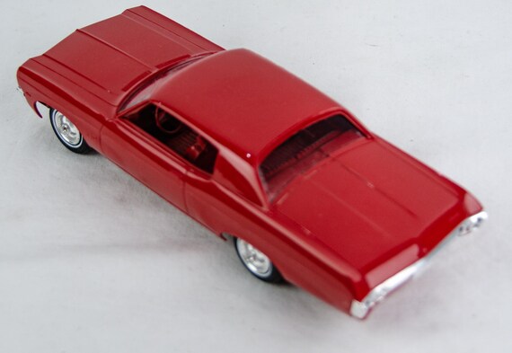 Vintage AMT 1:25 Scale 1970 Chevy Impala SS Hardtop Plastic Dealer