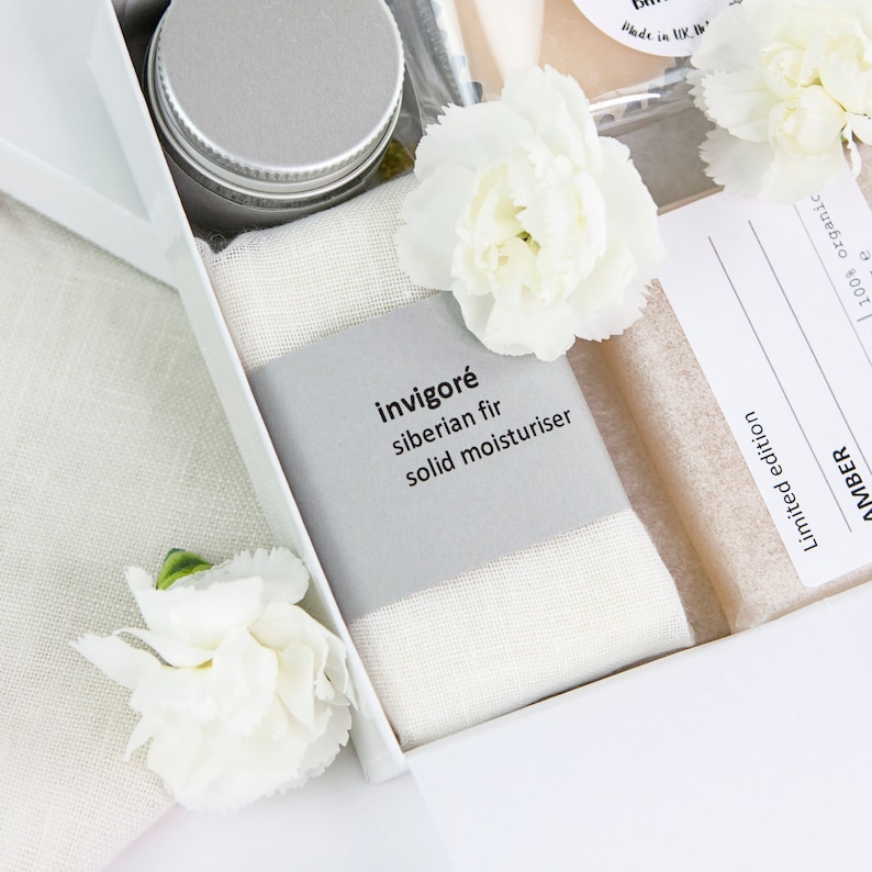 Luxury Organic Letterbox Spa Gift Set sierian fir solid moisturiser