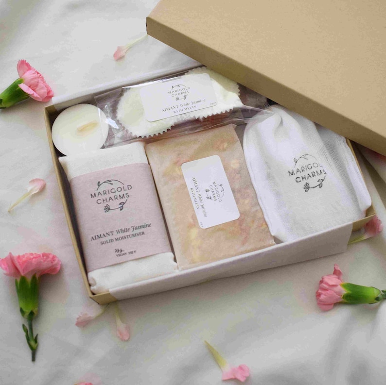 Organic Letterbox Spa Gift Set natural skincare pamper hamper self care gift box personalised spa set self care gift box image 6