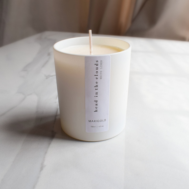 MarigoldGB Botanical Aromatherapy Candle - Thumbnail 2