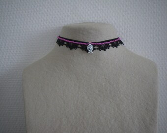 Chic & trendy lace Choker necklace