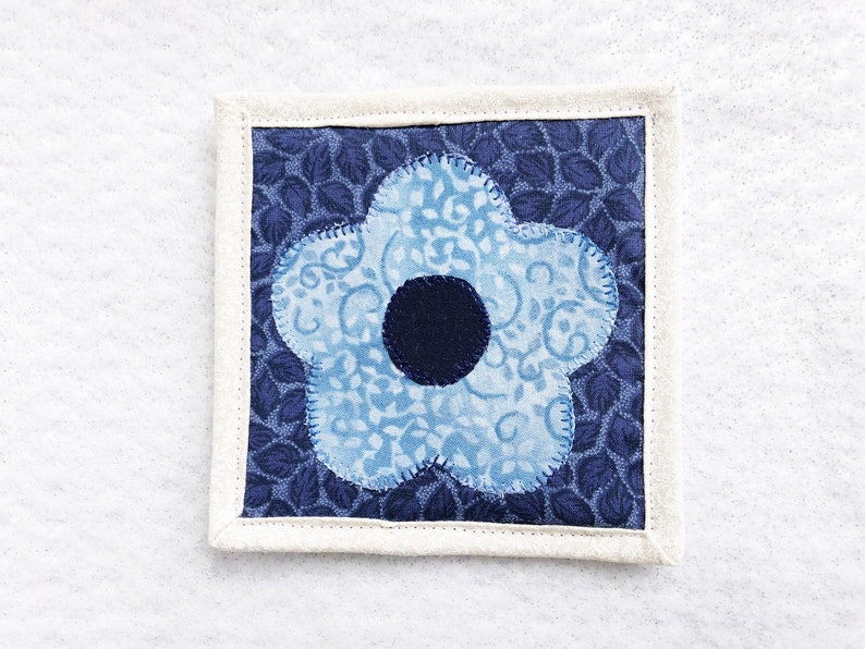 Desk Mat for Drink Coffee Lover Gift Bedside Table Accessory Blue Floral Fabric Coaster Coffee Bar Decor Quilted Mug Rug