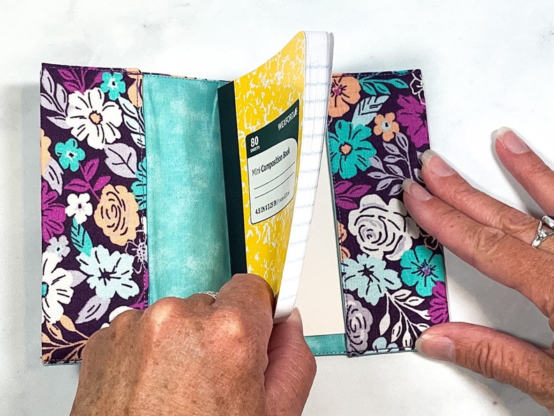 Mini Composition Notebook Cover, Floral Notebook for Women, Small Travel Journal, Reusable Book Covers, Unique Handmade Gift for Mom bild 4