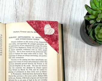 Corner Bookmark, Grandparent Gift, Book Page Marker, Bookmark Corner for Woman, Valentine Gift for Reader, Cute Corner Bookmark, Book Club