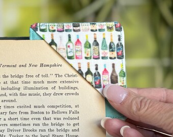 Wine Themed Corner Bookmark for The Wine Enthusiast, Unique Wine Lover Gifts for Her, Fabric Book Marker with Fun Personalized Card Insert