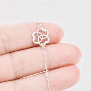 Three Sisters Friendships Bracelet Triquetra Celtic Knot Hearts Rosette, Solid Sterling Silver AG925, Mother and Two Daughters Bracelet