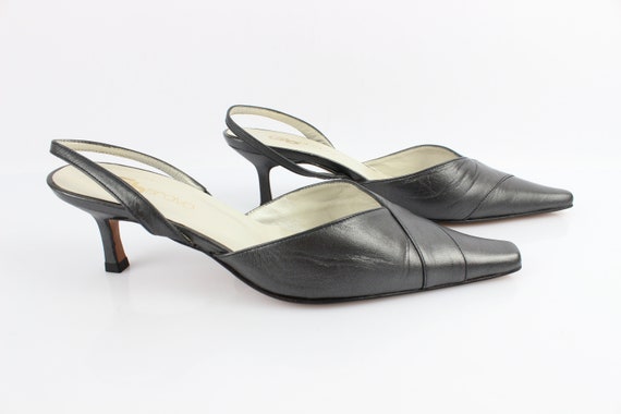 Escarpins BALLY Vintage - Cuir Gris Clair - Taille 37.5 (US 6) - Occasion En Très Bon état
