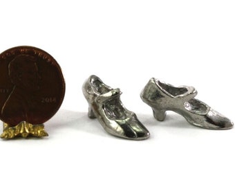 Dollhouse Miniature Pair of Gold Baby Shoes Dollhouse Miniature Pair of Gold Baby Shoes