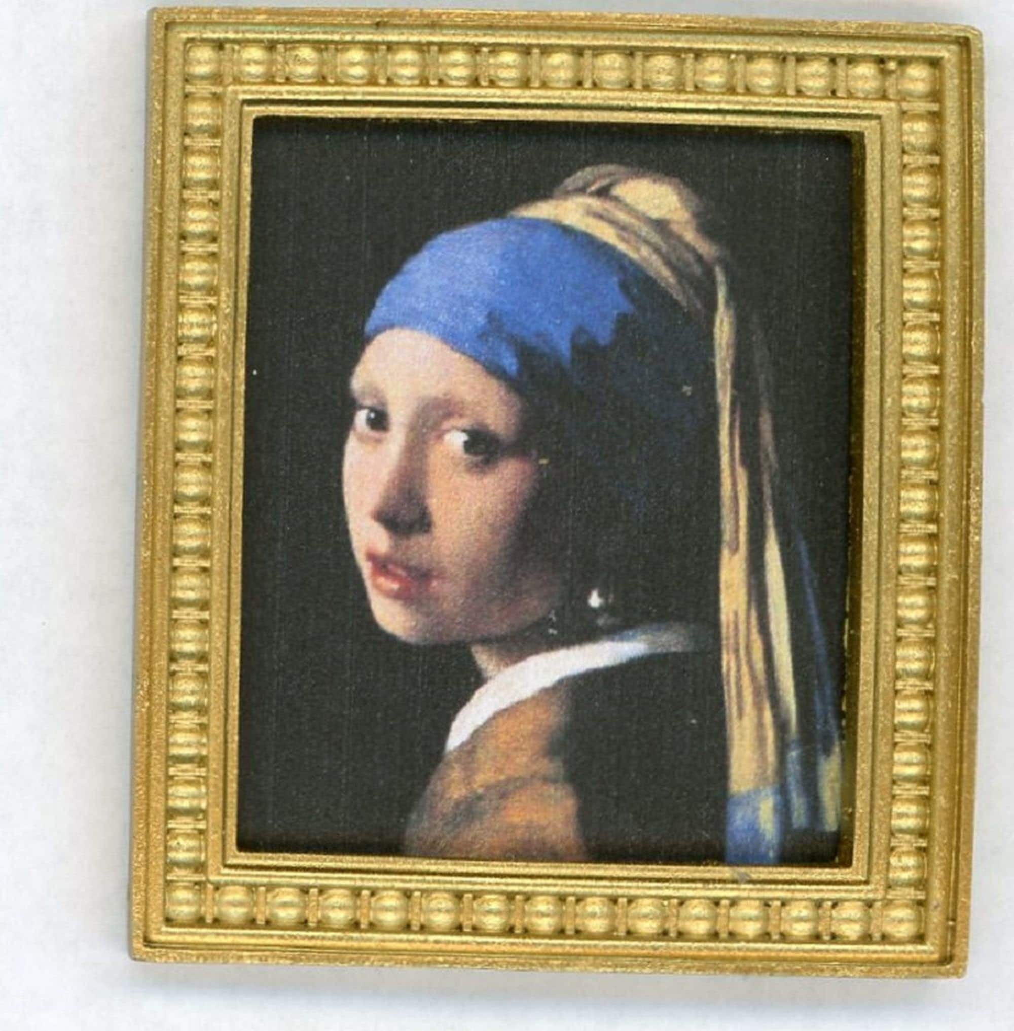 にの Dollhouse Miniature Gold Colored Framed Picture of Woman