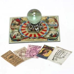 Dollhouse Miniature Green Crystal Fortune Tellers Set for Halloween