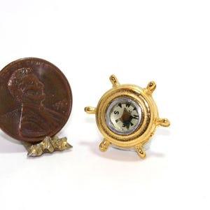 Dollhouse Miniature Nautical Working Compass by Multi Minis