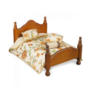 Dollhouse Miniature Yellow Bedspread Cover by Reutter Porcelain