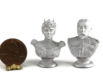 Dollhouse Miniature Pair of White Metal Busts by Phoenix Models