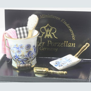 Dollhouse Miniature Blue Onion Cleaning Set by Reutter Porcelain