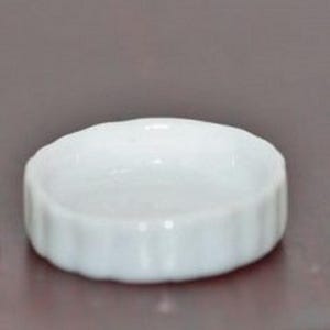 Dollhouse Miniature White Porcelain Quiche or Pie Dish with Fluted Edge