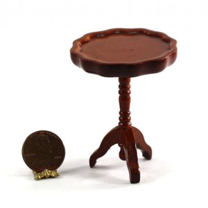 Dollhouse Miniature Cherry Wood Round Pie Crust Table
