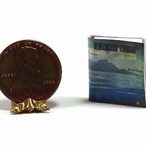Dollhouse Miniature Children&#39;s Favorite Robinson Crusoe Book