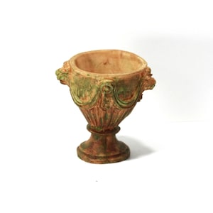 Dollhouse Miniature Aged Urn by Falcon Miniatures