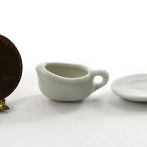 Dollhouse Miniature 1:12 White Ceramic Gravy Boat with Saucer