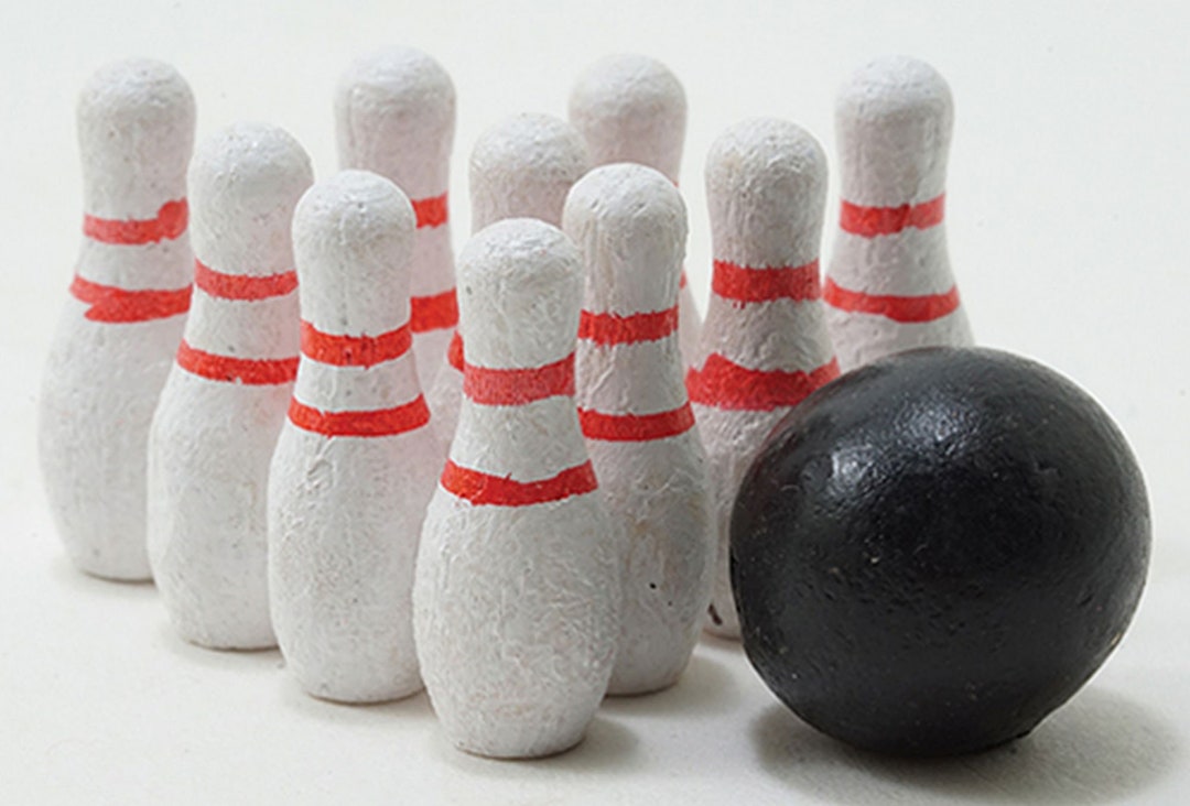 Dollhouse Miniature Bowling Ball and Pins by International Miniatures
