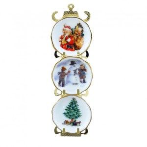 Dollhouse Miniature Christmas Wall Plate Rack by Reutter Porcelain