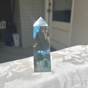 High Flash Labradorite Tower Natural Crystal Protection Stone 6&#39; inches high quality crystals Third eye Crown Chakra Madagascar Labradorite