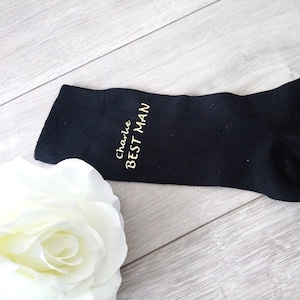 Novio, Bestman, Calcetines personalizados Usher para el día de la boda Bestman regalo personalizado Usher presente padrino calcetín