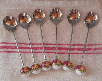 Sei cucchiaini moka stile derby Crown - set vintage di 6 cucchiaini da caffè piccoli, terminali in acciaio inossidabile e porcellana, rose floreali