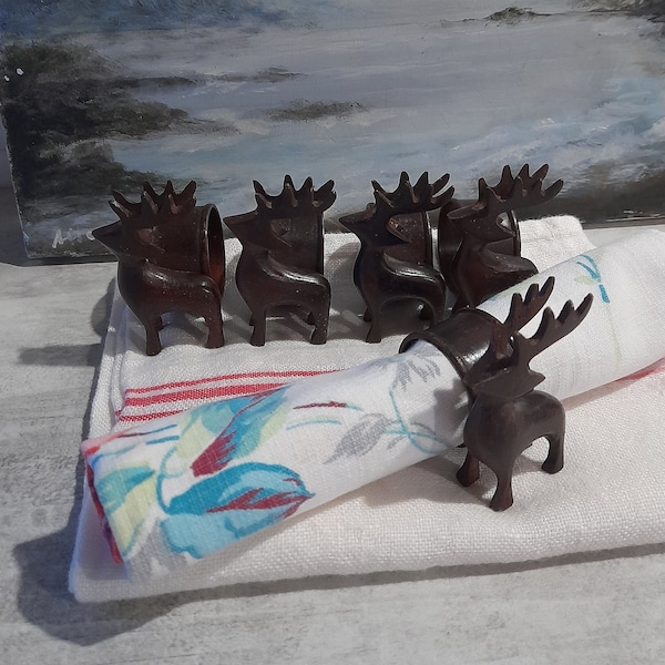 Five pretty napkin rings - lovely set of vintage French metal rings - reindeer, Christmas, table decor, ronds de serviettes, napkins