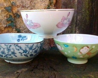 Trio of mismatched bowls - Vintage Chinese, Japanese and Korean bowls