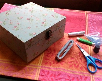 pretty wooden boxes