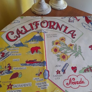Kalifornien, vintage Tischdecke, Karten- und Ortsmotive, Stadtszenen, Vintage Baumwolltuch aus Frankreich gekauft - 125 x 117 cm
