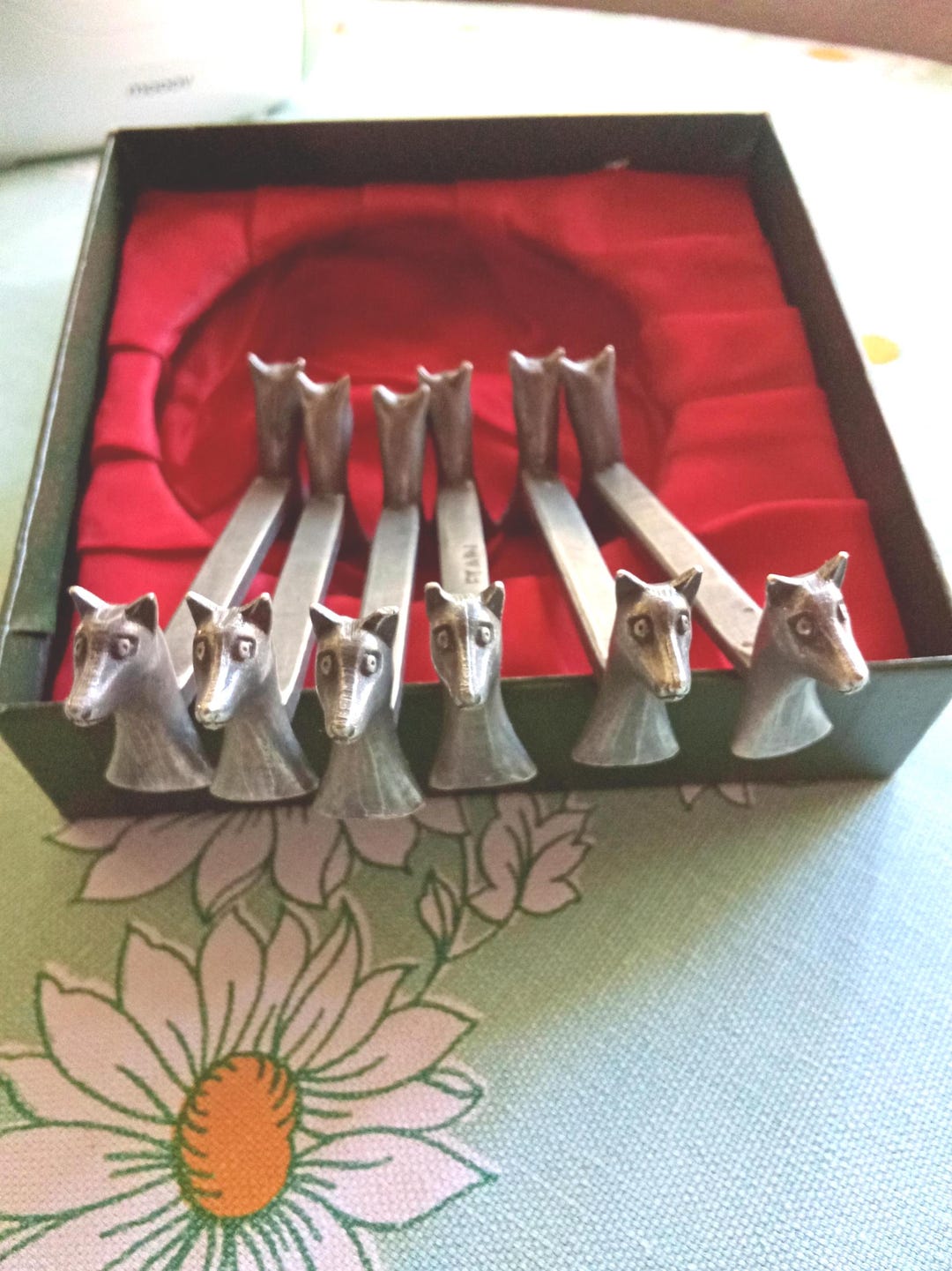 Six Sweet Fox / Dog Knife Rests - French Vintage Pewter Set - Dog/fox ...