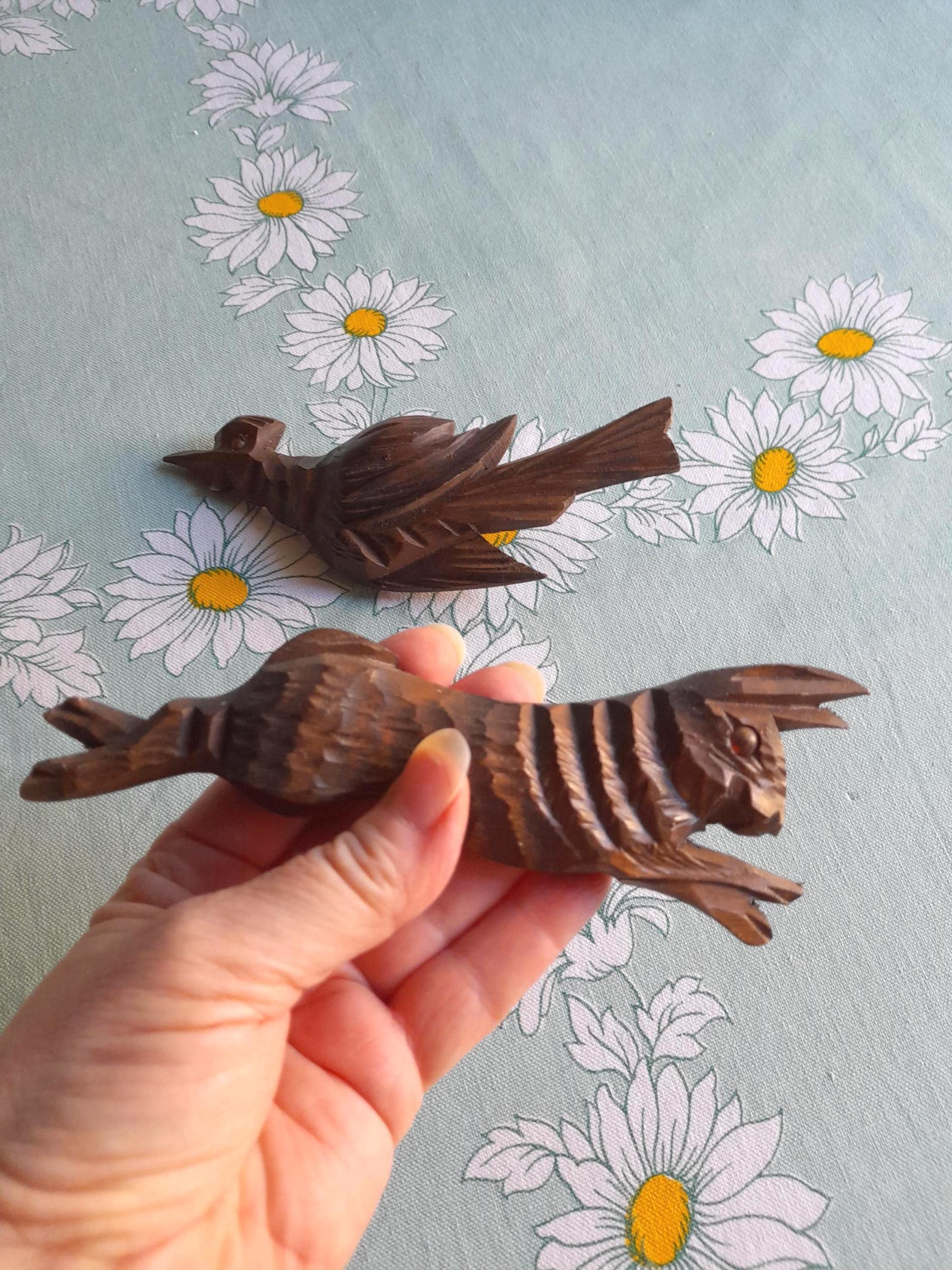 彫刻された木製の鳥 - Etsy 日本