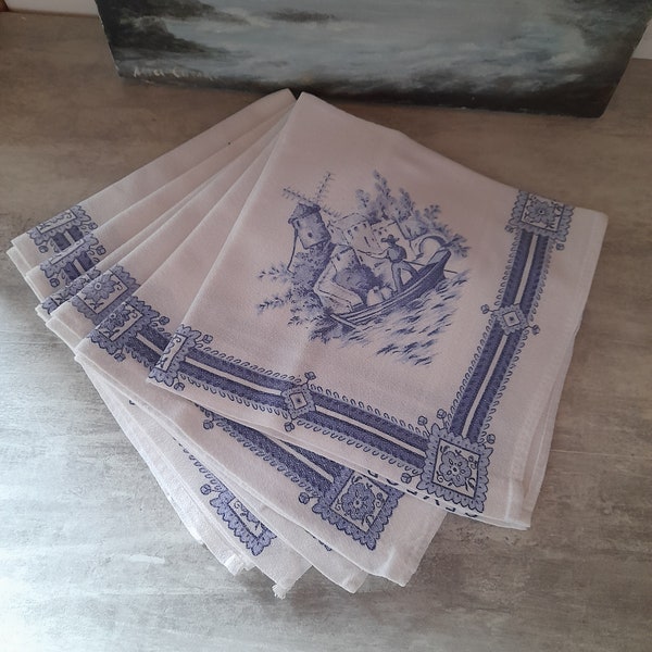 Six jolies serviettes en coton vintage, blanches et bleues avec vignette style toile de jouy, coton légèrement texturé, Gévéor