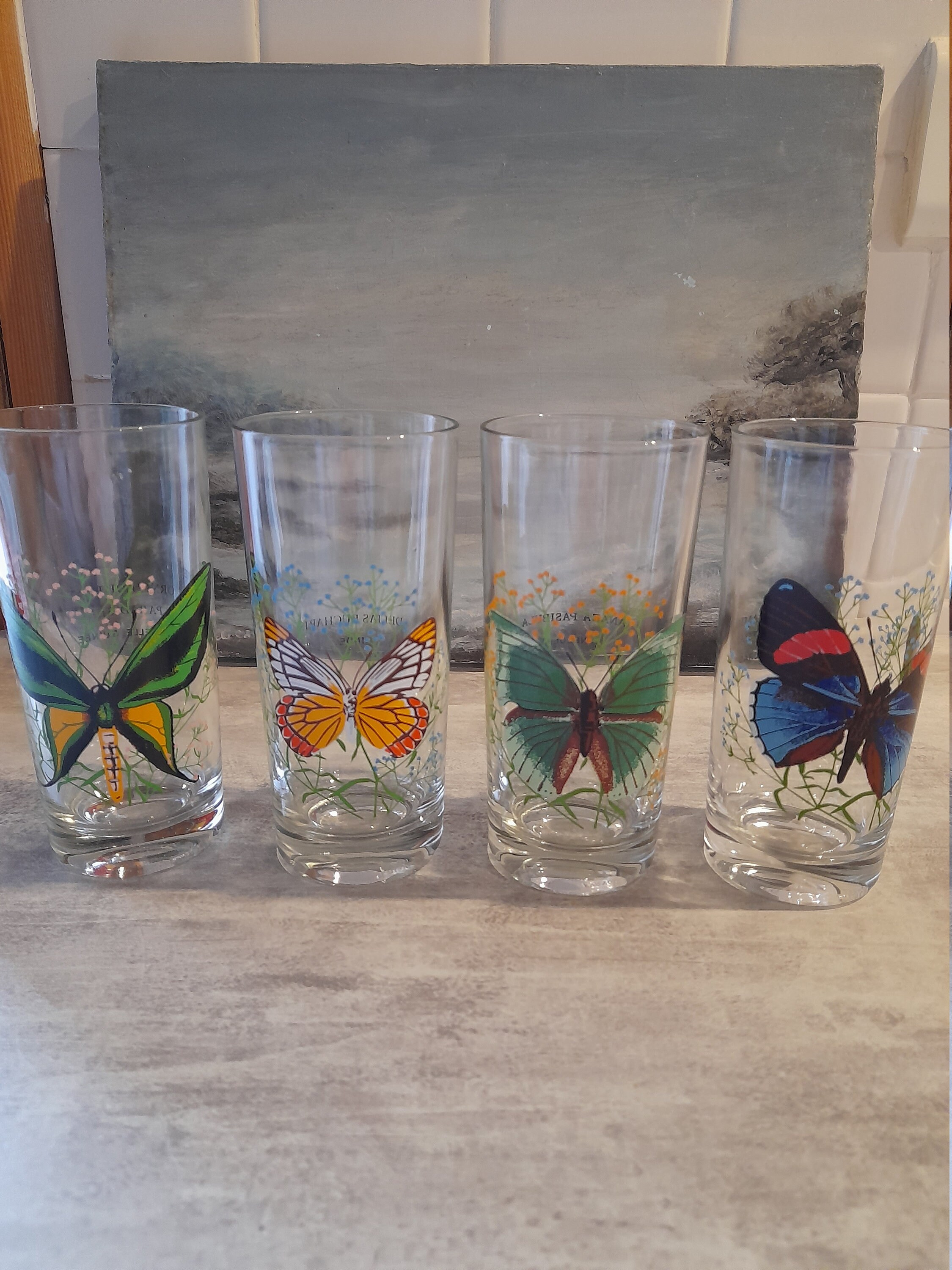 Papillons, Lunettes Reims... Ensemble de 4 Jolis Verres Vintage Décorés Différents Modèles Papillons
