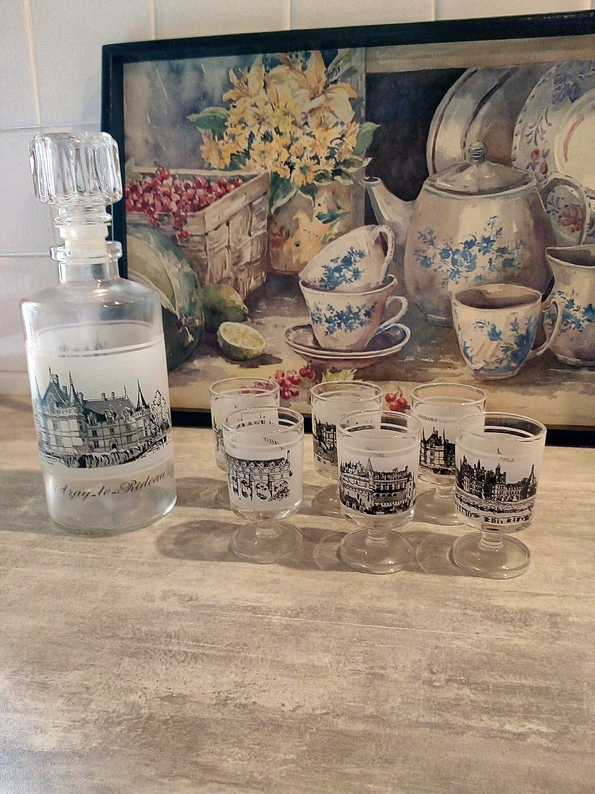 Français Châteaux - Un Beau Petit Set de Liqueur Vintage Français La Loire Carafe et 6 Verres à Tige