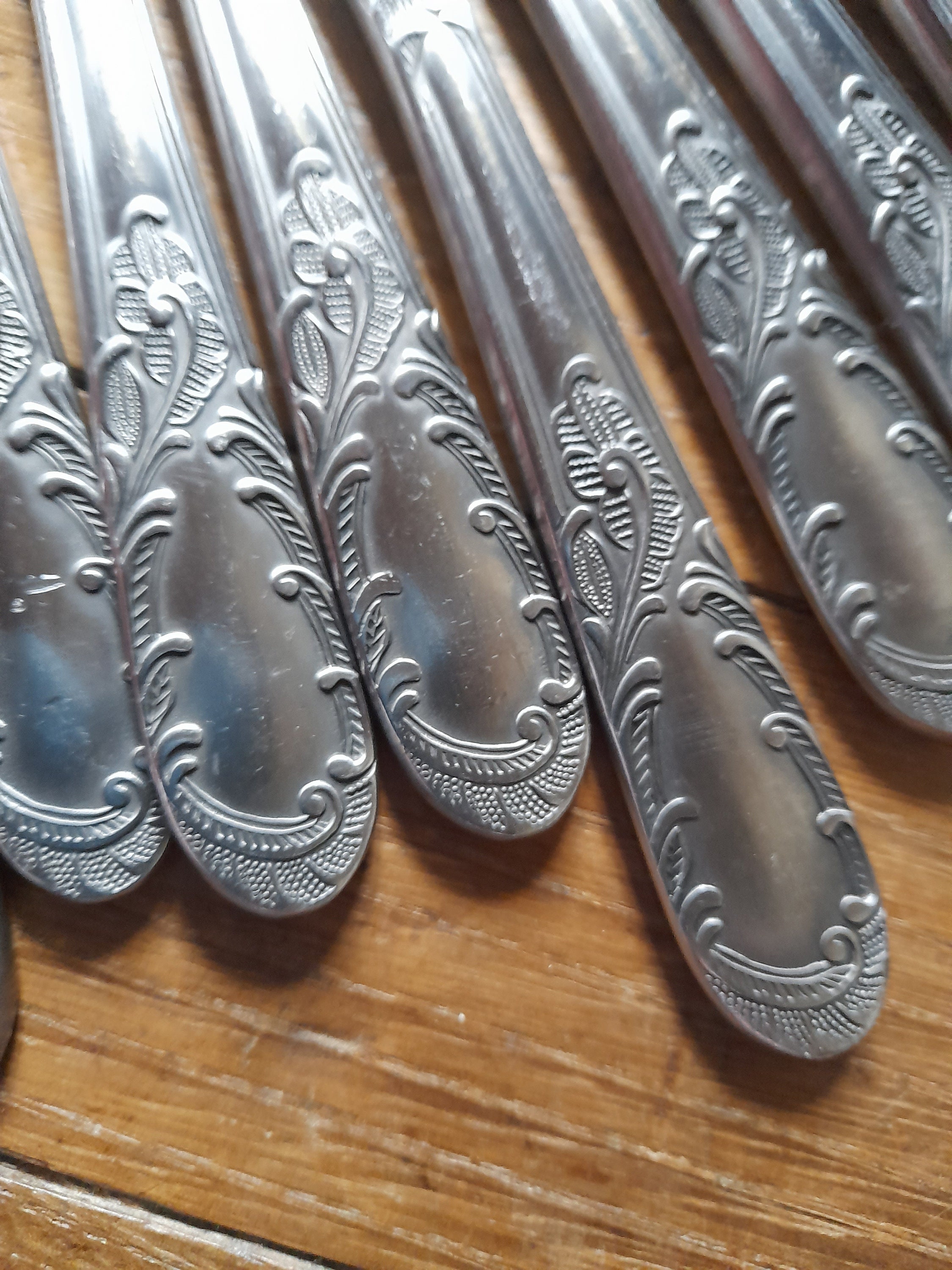 Pretty knives - vintage French Amefa boxed set of 12 stainless steel knives