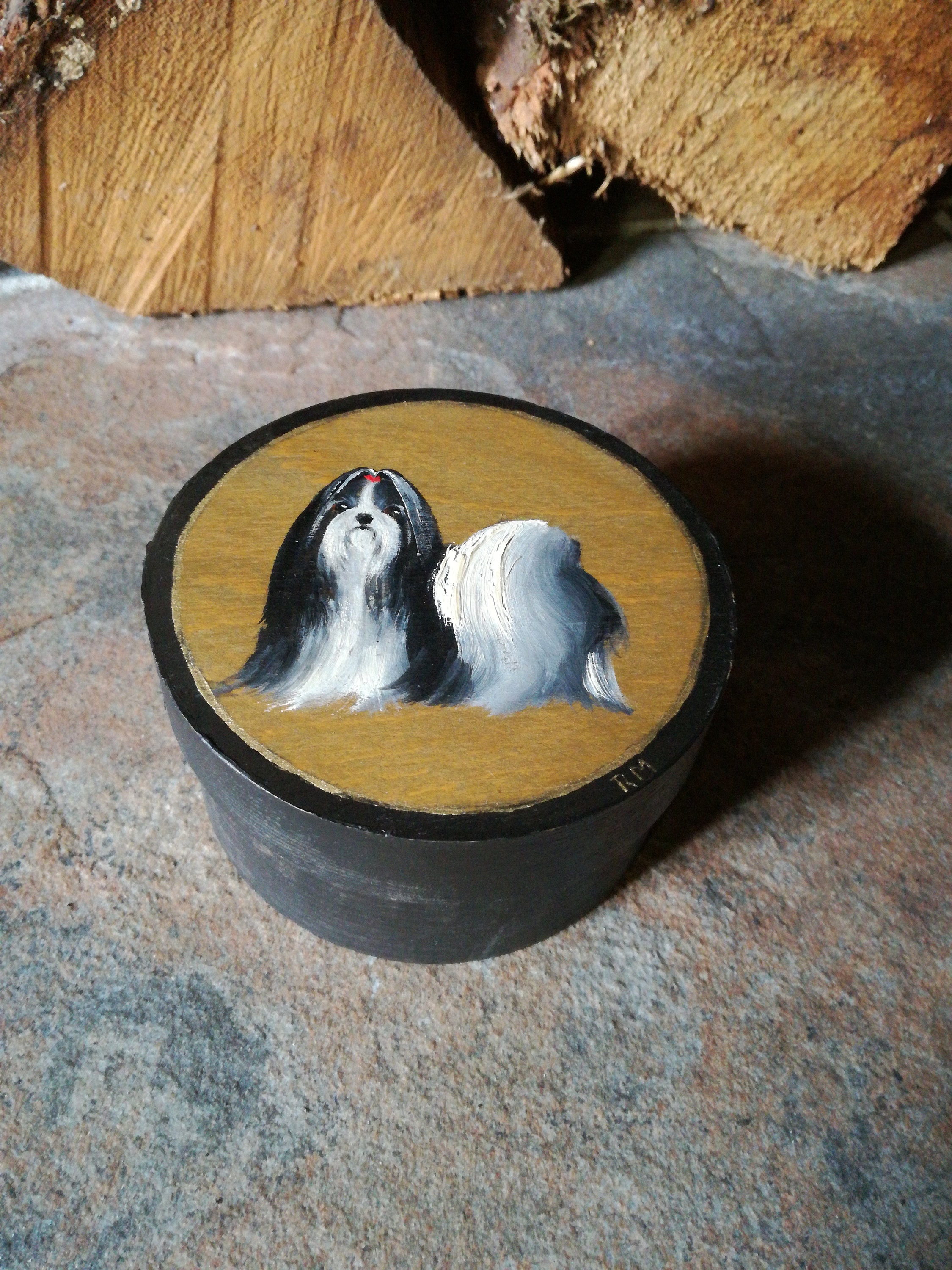 Jolie Boîte en Bois Pliée Français Décorée d'un Dessin de Chien Peint à La Main, Shih Tzu?