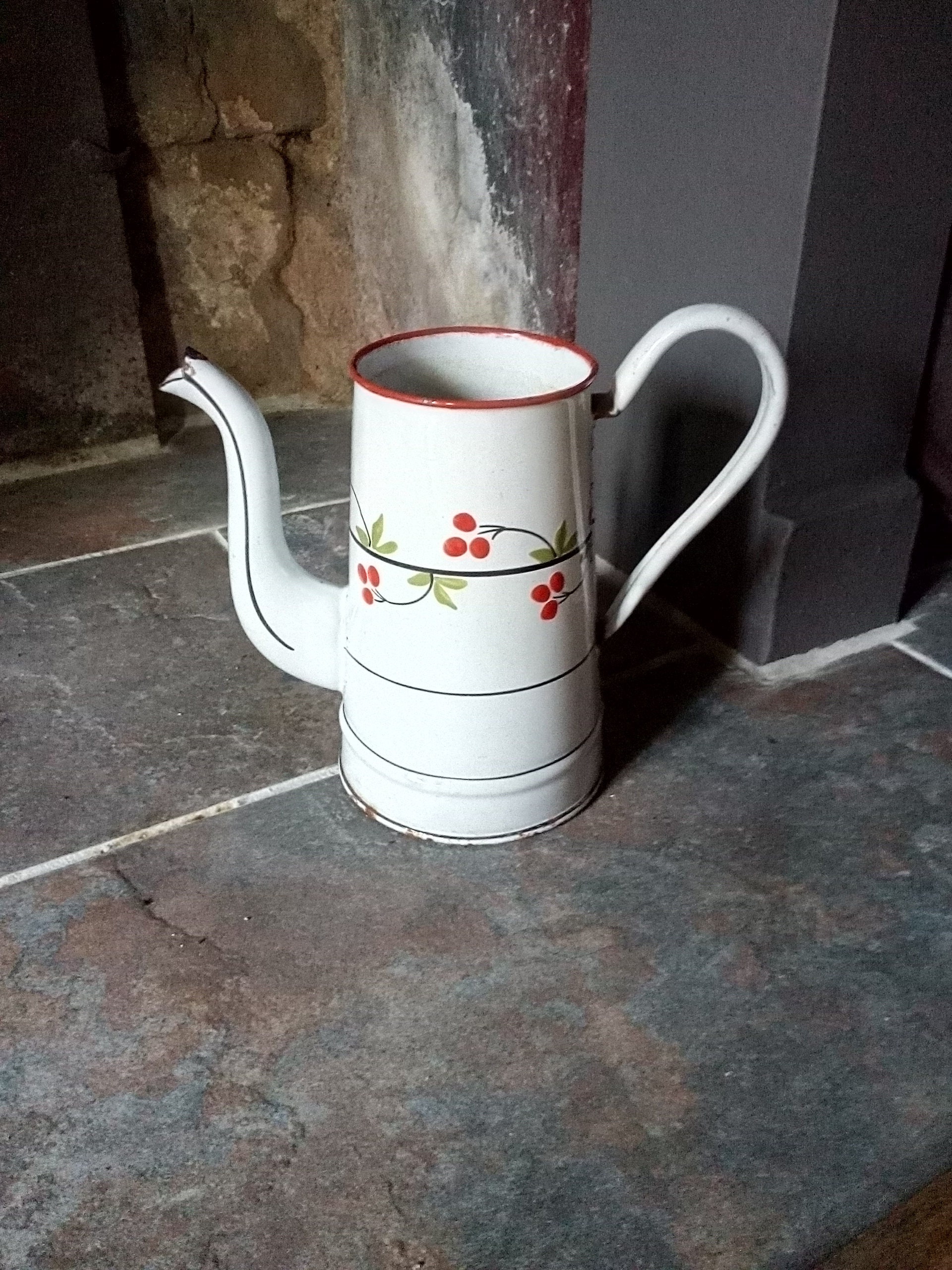 Vieux Français Cafetiere Émaillé - Décoration de Cerise, Pas Couvercle Cuisine Vintage ou Décor Jard