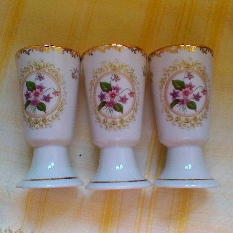 Joli Trio de Porcelaine Floral Mazagrans - Vintage Français Les Thé ou Cafés Gobelets