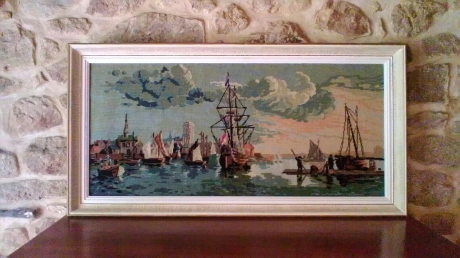 Grande Tapisserie-Une Tapisserie Non Émaillée Encadrée en Bois Vintage-Sweet Français Décoration Mur