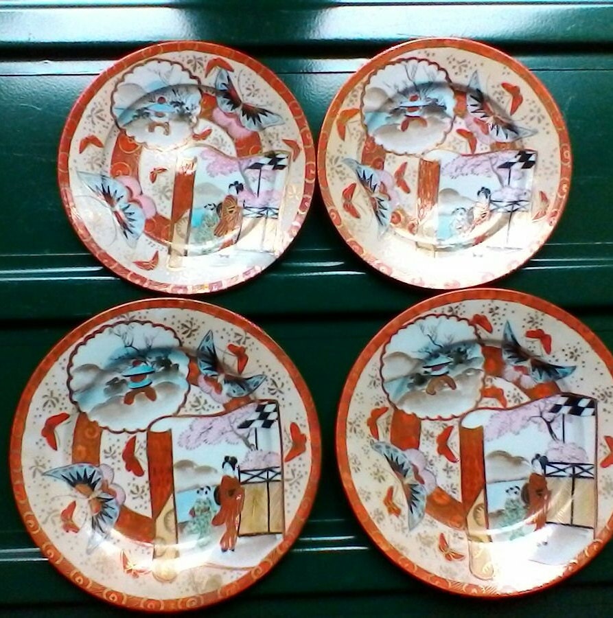 Ensemble Strking de 4 Plus Petites Plaques Thé - Porcelaine Fine Vintage Japonaises