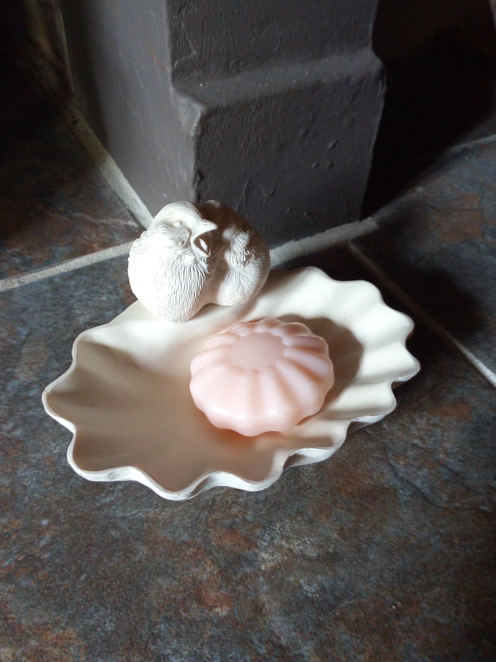 Joli et Romantique Tourtereaux en Forme de Coquille Plat Savon - Français Vintage Beige Pas Blanc