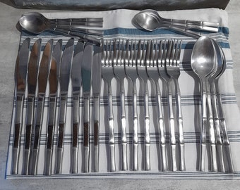 Jolis couverts, 26 pièces, 8 couteaux, 4 cuillères à dessert, 7 fourchettes et cuillères à café, design bambou, français, inox, métal, occasion, ensemble incomplet