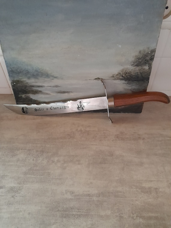 ガリオンのシャンパンサーベル、シャンパンを開けるためのもの